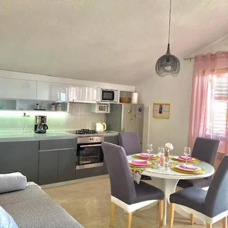 Appartamento Charming In *